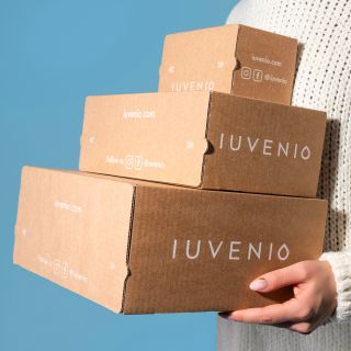 🎄✨Už myslíte na Vánoce? Máme pro vás 5 green flags, proč letos darovat iuvenio: 💚lokální česká značka péče o pleť (ano, i...